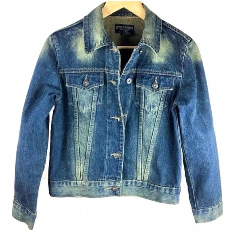 NWOT Steve Berry distressed denim jacket
